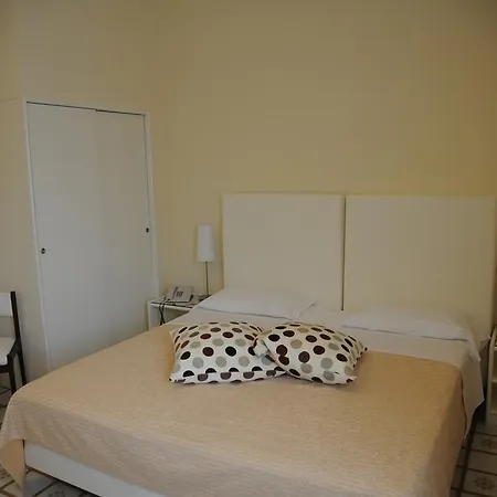 Via Capo Rooms Sorrent Zimmer foto